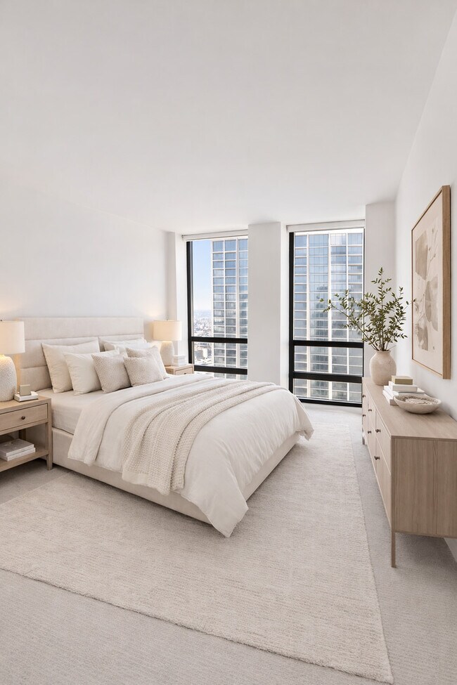 Building Photo - 1660 N La Salle Dr