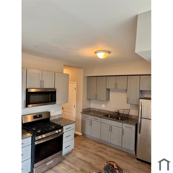 Building Photo - 4209 W Jackson Blvd