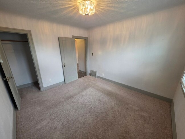 Building Photo - Beautiful Home in Spokane