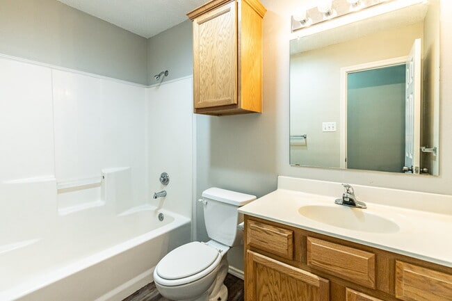 Building Photo - Half off First Full Month's rent ! /Quick Commute To Tech and Med Centers/ South Plains Electric ...