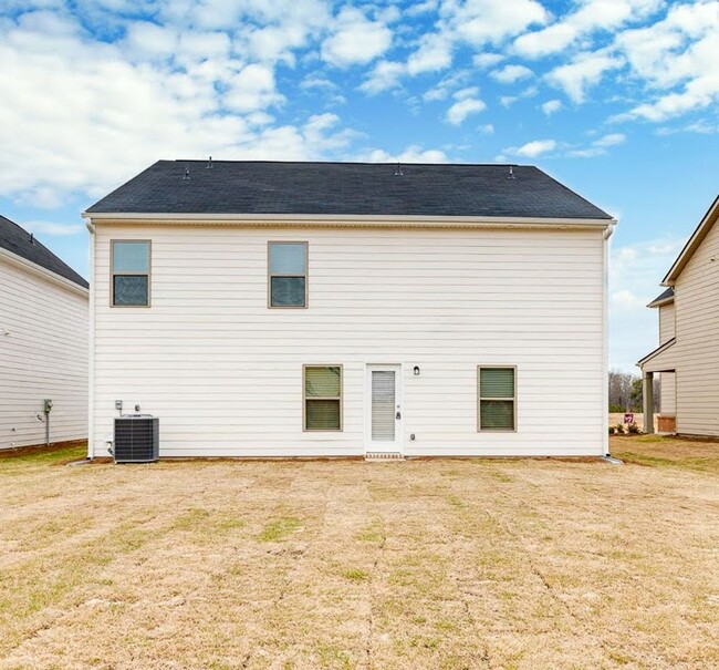 Building Photo - Spacious 5-Bedroom Home in Southgrove – Mo...