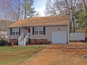 Building Photo - Charming Rancher in Fox Ridge Community