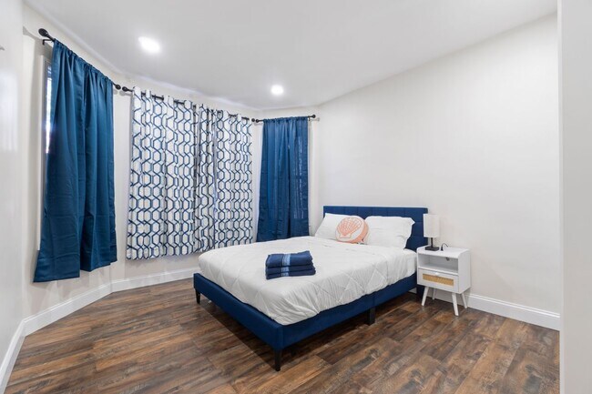 Building Photo - 92 Stuyvesant Ave