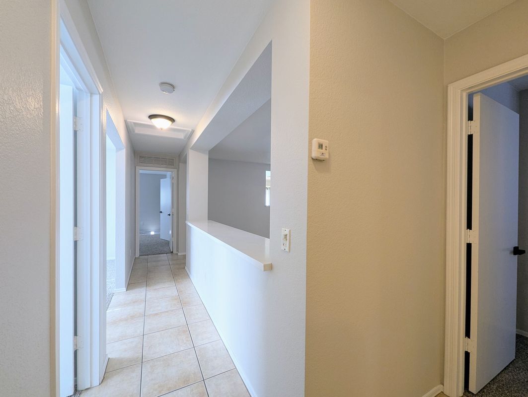 Building Photo - 3008 W Running Deer Trl
