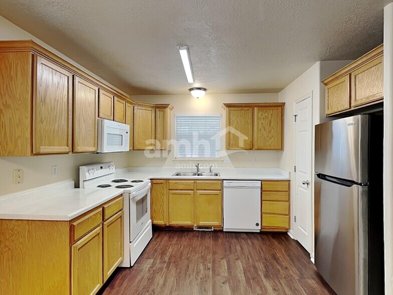 Building Photo - 4029 Dillon's Dr