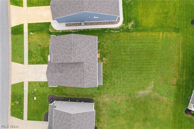 Building Photo - 64 Brewster Dr
