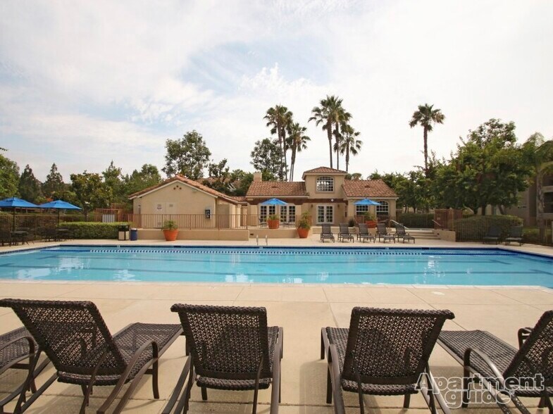 Building Photo - 5648 Amaya Dr