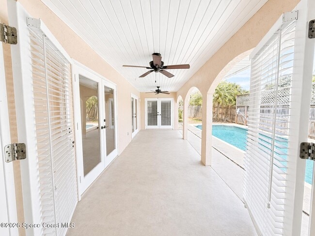Building Photo - 270 Quail Dr