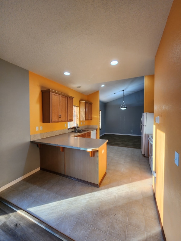 Building Photo - 1127 SE Rollins Ave