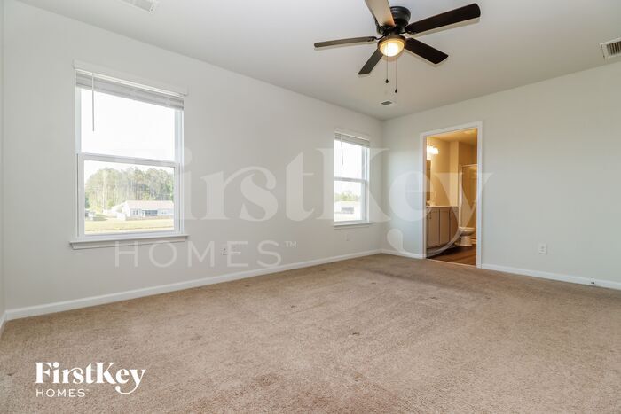 Building Photo - 591 Wayton Cir