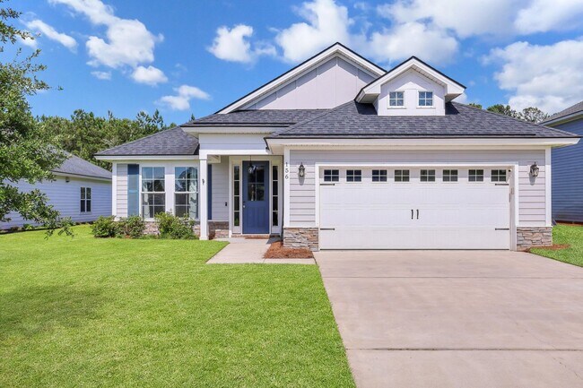 Building Photo - Spacious 4BR/3BA Pooler Home – Lagoon Views, Prime Location