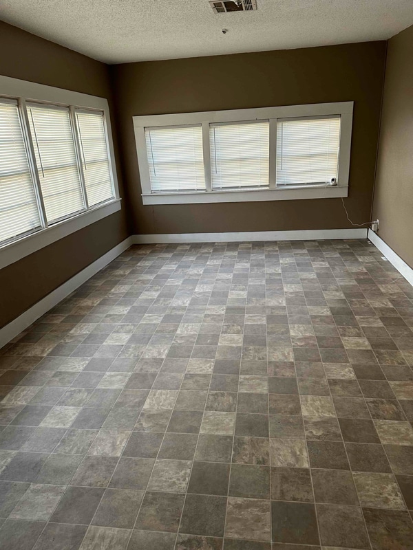 Building Photo - 1405 Pine St