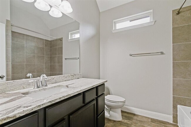 Building Photo - 3556 Woods Estates Dr