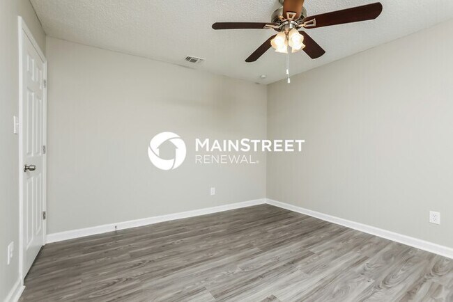 Building Photo - 3 Bedroom Pet-Friendly Home in Ocoee, FL with Main Street Renewal