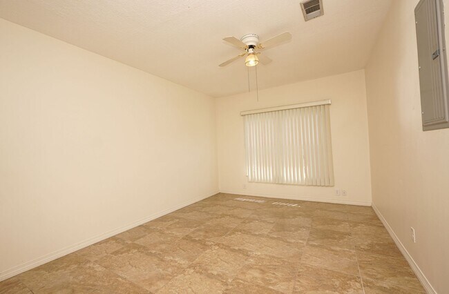 Building Photo - 45 11th St