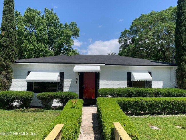 Primary Photo - 1053 Ellis Rd S