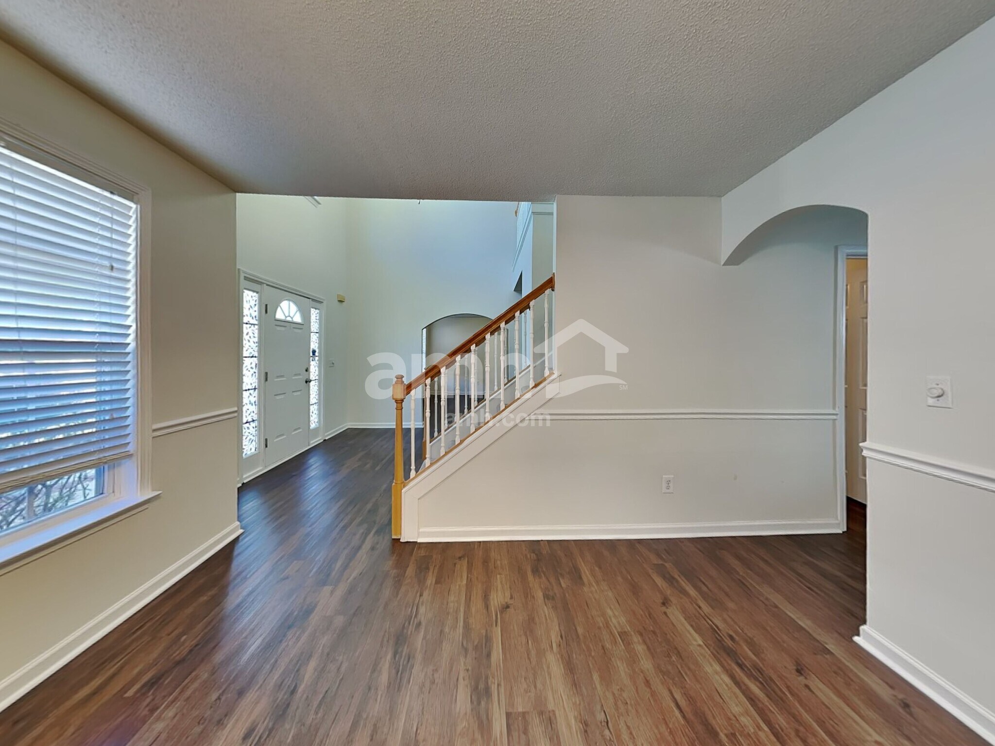 Building Photo - 106 Sweetland Ct