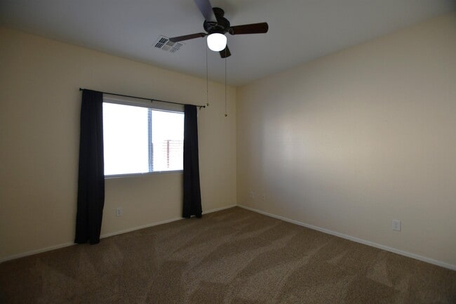 Building Photo - 2300 E Magma Rd