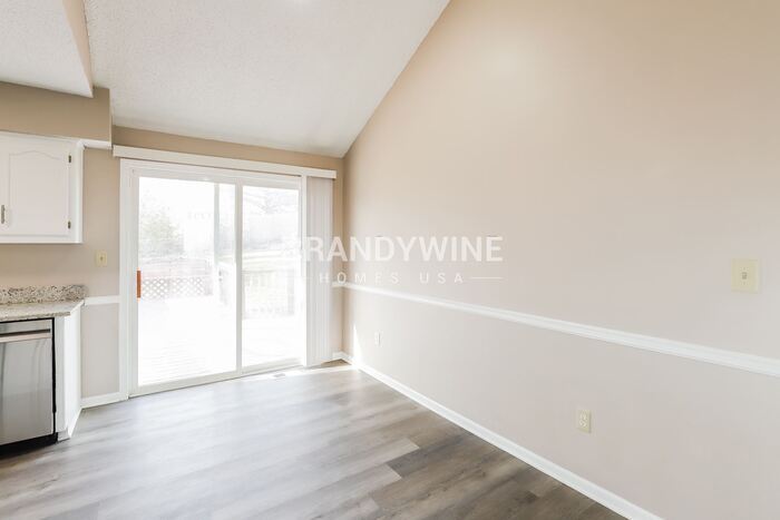 Building Photo - 1626 S Whitney Dr