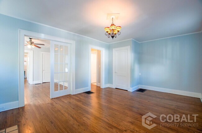 Building Photo - 499 Winton Terrace NE