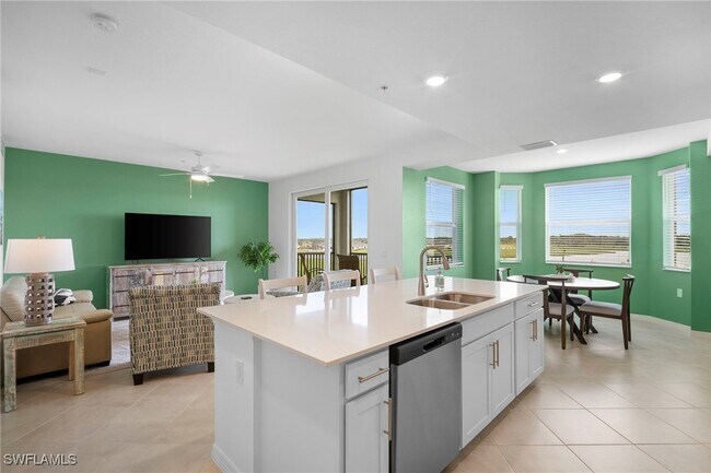 Building Photo - 15285 Grn Acrs Ave