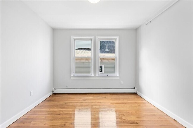 Building Photo - 75 Bellevue St
