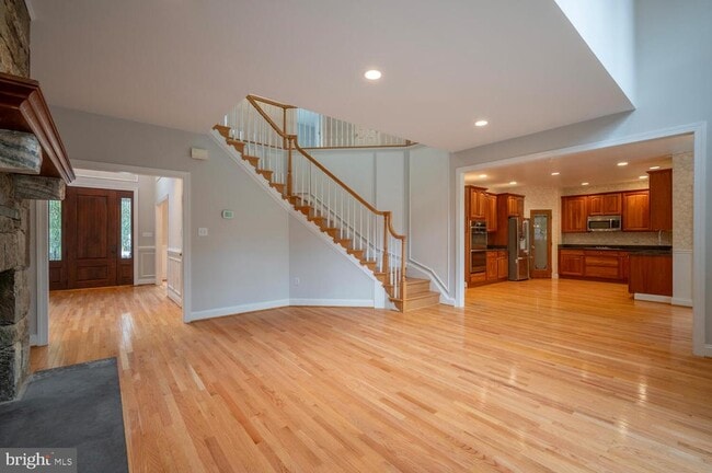 Building Photo - 119 E Jefferson St