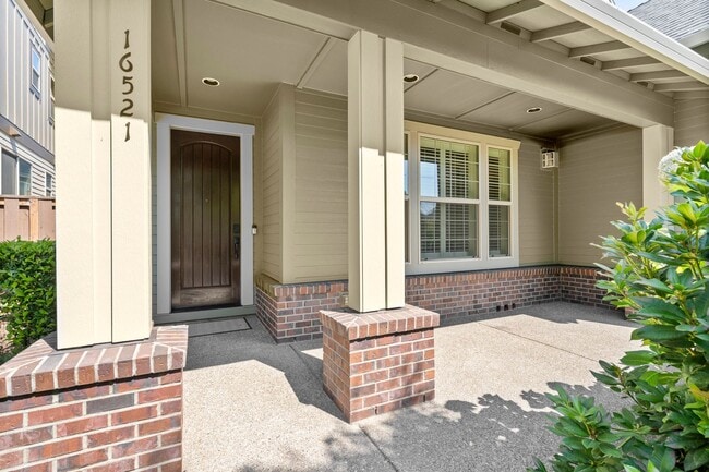 Primary Photo - Stunning 3-Bedroom, 2.5-Bath Home in the C...