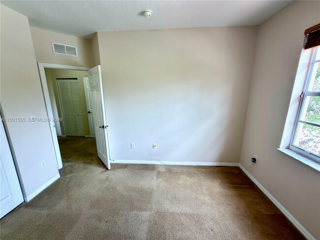 Building Photo - 14110 SW 51st Ct