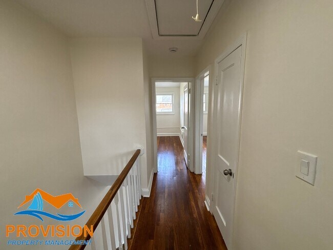 Building Photo - 1925 Jasmine Rd