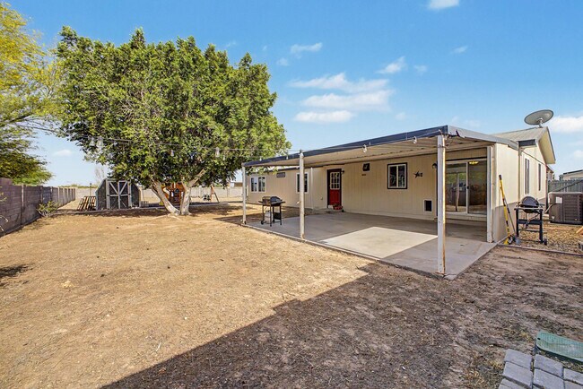 Building Photo - 8601 N 103rd Ave