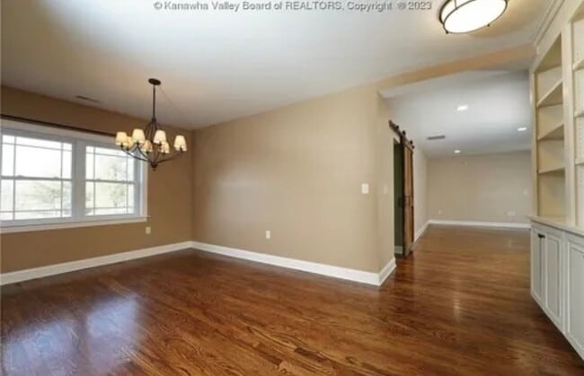 Building Photo - 204 Angel Terrace