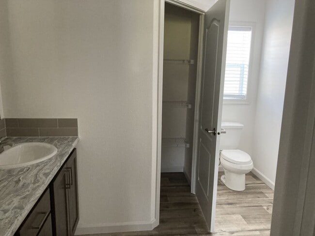 Building Photo - 3617 Campari Dr