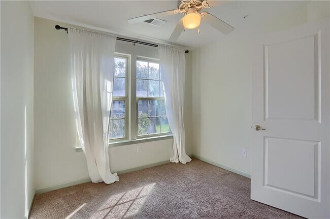 Building Photo - 126 Arbor Trail Dr