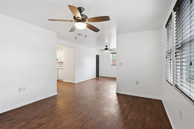 Building Photo - 7606 Williamson Creek Drive