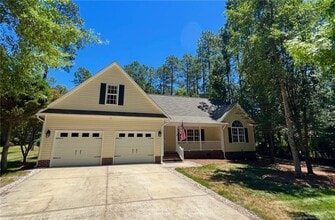 Building Photo - 3083 Carolina Way