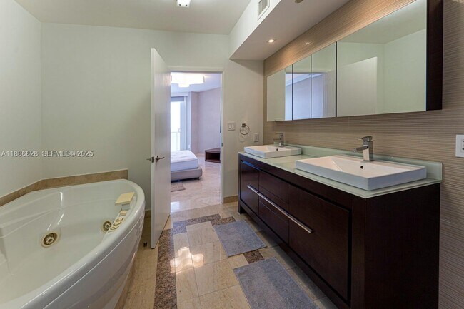 Building Photo - 19333 Collins Ave