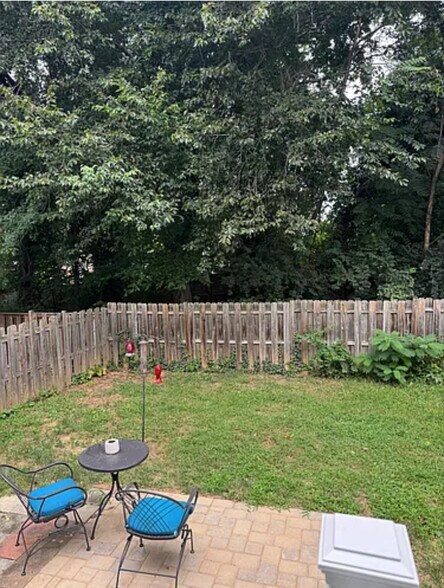 Building Photo - 3034 Hickory Grove Ct