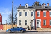 Building Photo - Coming Soon- Spacious 3 Bedroom, 1.5 Bath ...