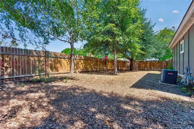 Building Photo - 2201 Deadwood Dr