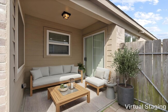 Building Photo - 14423 Idylwild Wood Way