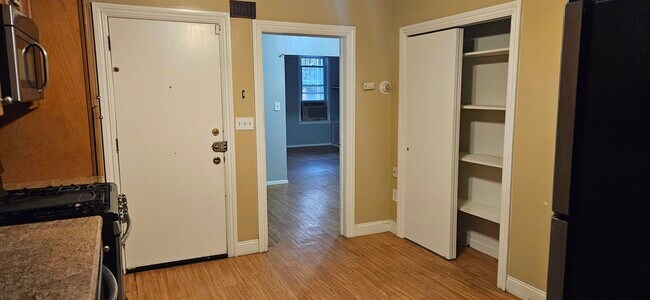 Building Photo - 4528 Brown St