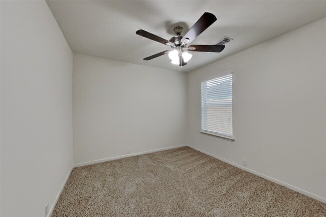 Building Photo - 10414 Falling River Dr