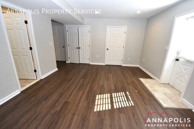 Building Photo - 324 Windell Ave