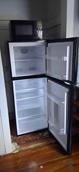 Building Photo - 204 Main St