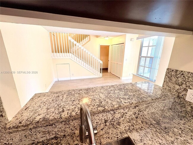 Building Photo - 11196 Longboat Dr