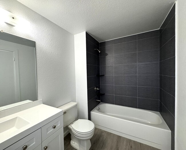 Building Photo - HUGE Three Bedroom with Garage!