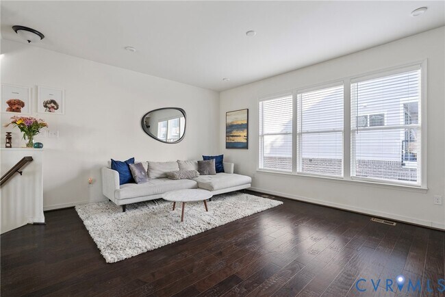 Building Photo - 5271 Old Main St