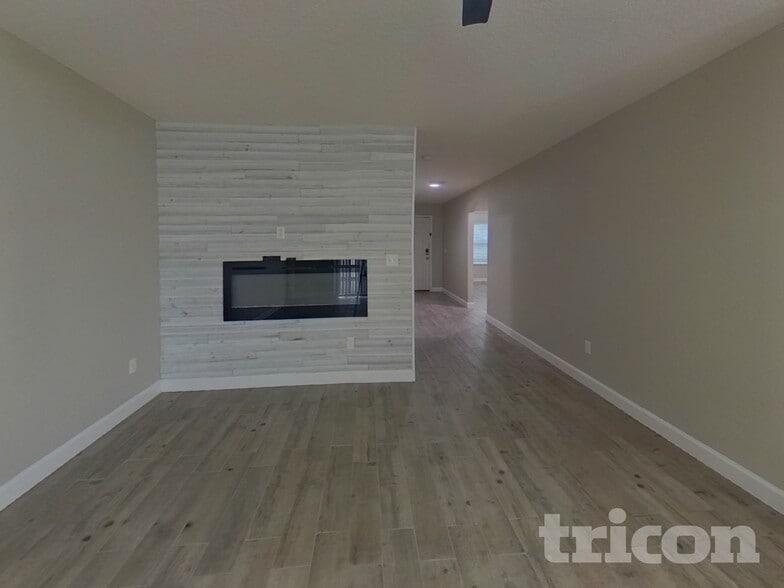 Building Photo - 77089 Crosscut Wy
