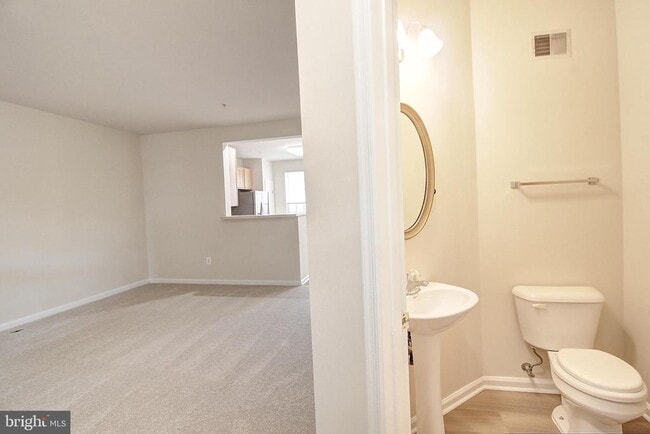 Building Photo - 1802 Wheyfield Dr